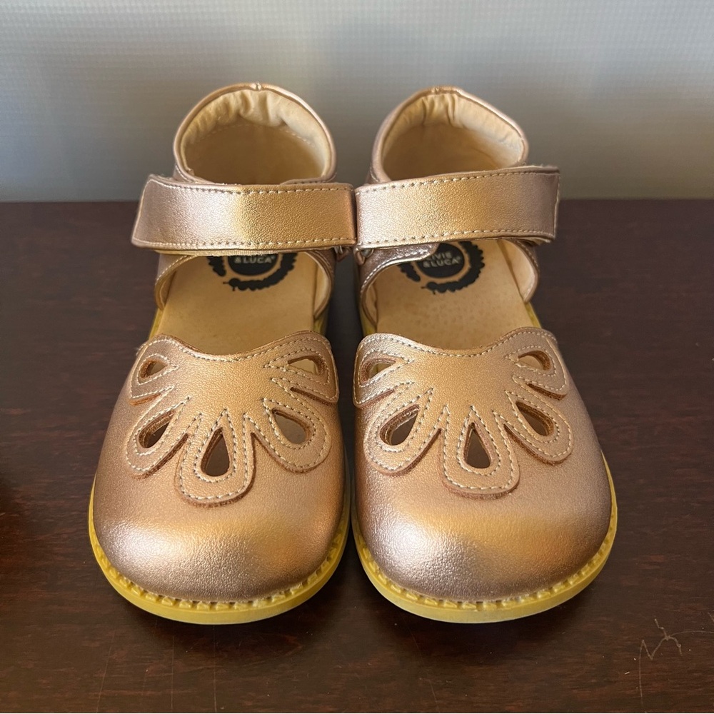 Livie & Luca Petal Rosegold Shoes Size 11
